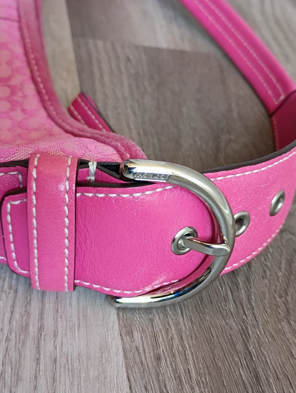 Coach Vintage Women's Y2K 2004 Hot Pink Canvas Suede Shoulder Mini Hobo Handbag - Picture 5 of 8